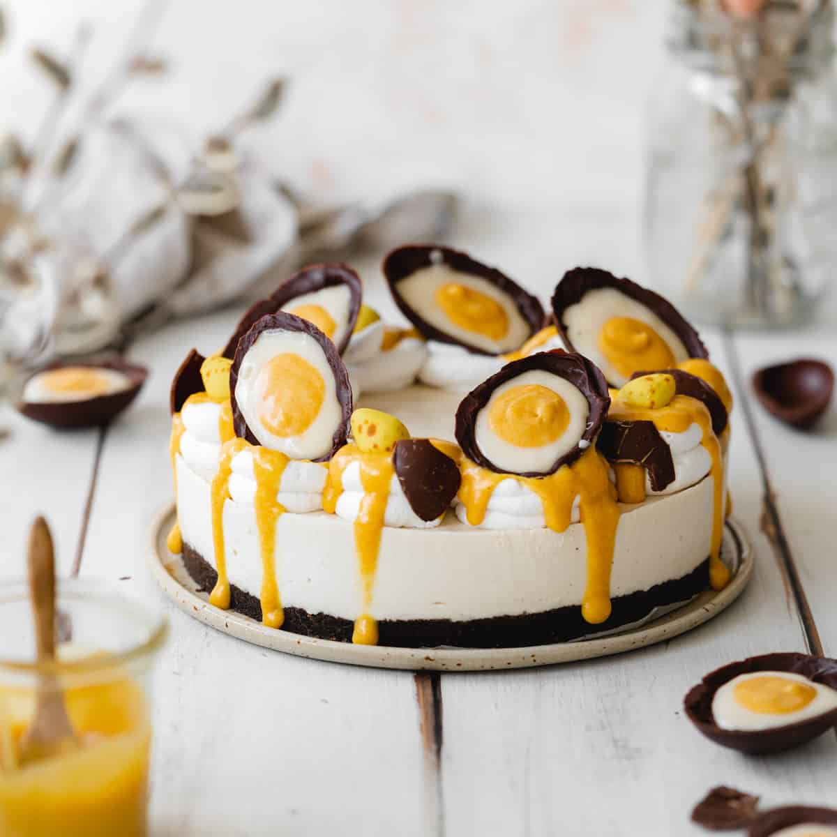 Creme Egg Cheesecake (Vegan)