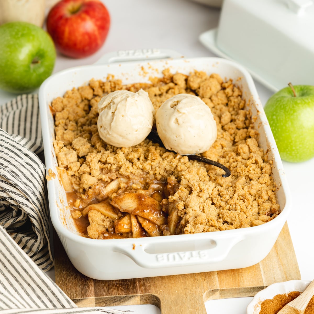 Easy Vegan Apple Crumble