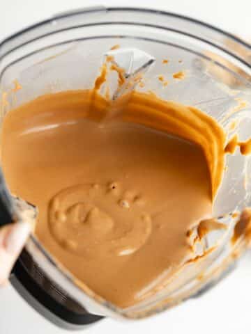 hazelnut cheesecake filling blended until creamy in a blender jug.
