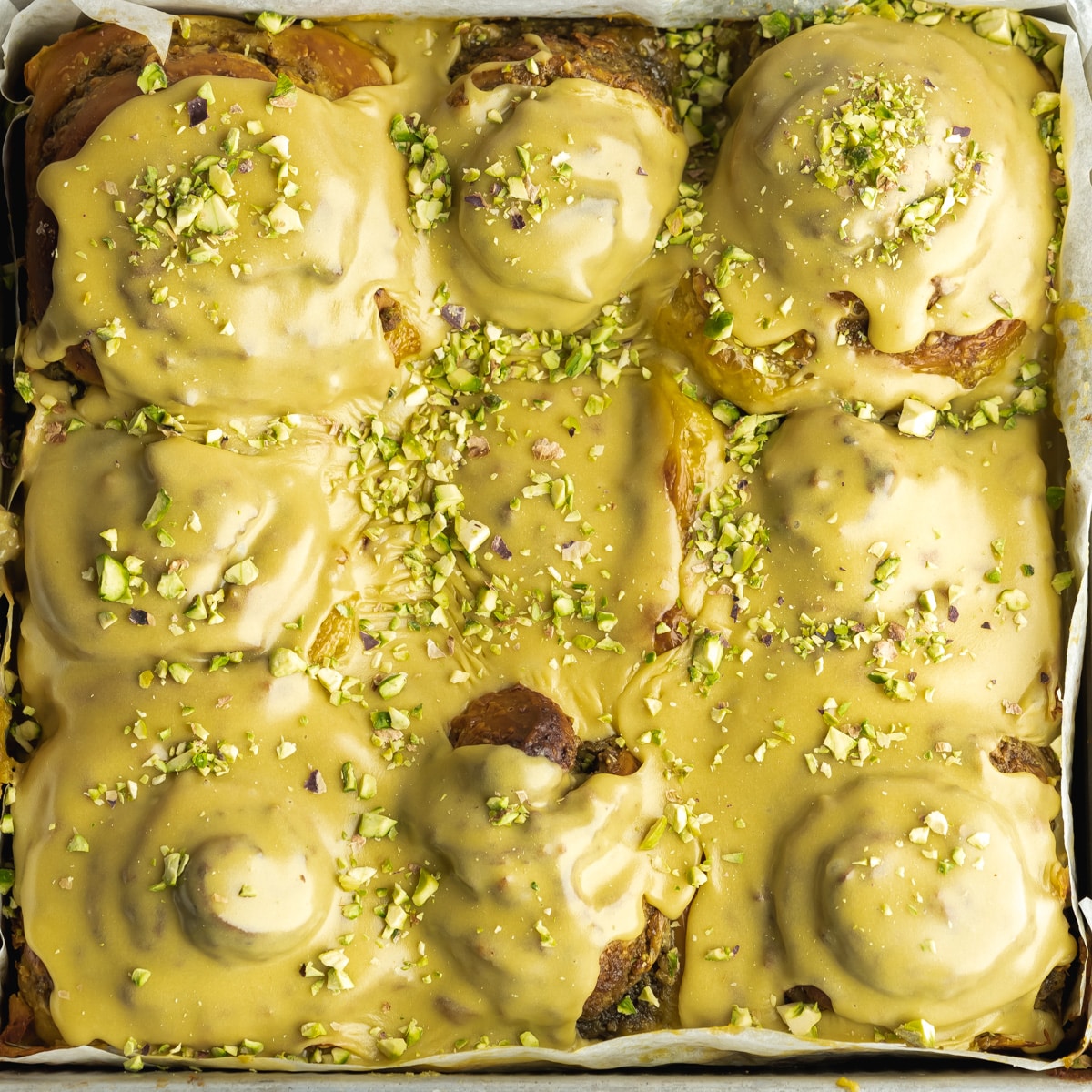 Vegan Pistachio Rolls (Fluffy & Gooey!)