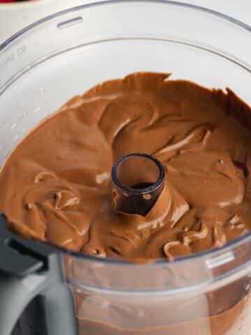 chocolate mousse ingredients in a food processor jug, blended until completely smooth.